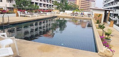 Plaza Residence Jomtien Beach - Large Studio Condo