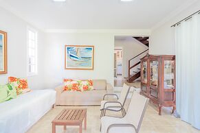 GB21 Ótima Casa 4 Suítes em Guarajuba