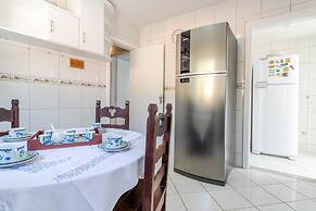 GB21 Ótima Casa 4 Suítes em Guarajuba