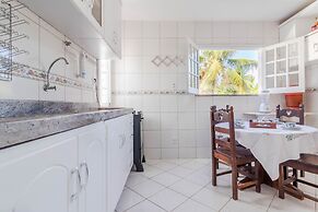 GB21 Ótima Casa 4 Suítes em Guarajuba