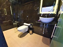 VITS Shanti Solitaire Arpora