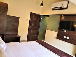 VITS Shanti Solitaire Arpora