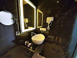 VITS Shanti Solitaire Arpora