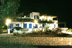 Captivating 1-bed Apartment in Lefkos