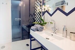 Luxury Apartment with Penthouse and Pool