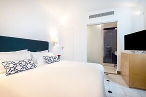 Luxury Apartment with Penthouse and Pool