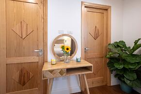 Luxury Apartment with Penthouse and Pool