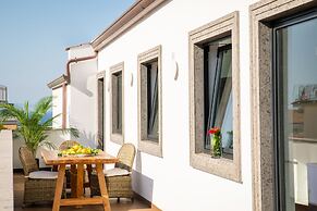 Luxury Apartment with Penthouse and Pool