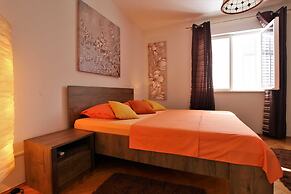 Apartment Garden M&M