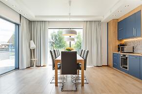 Holiday House Zefir by Renters