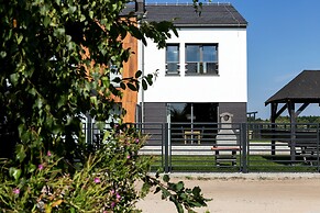 Holiday House Zefir by Renters