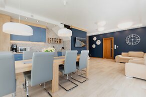 Holiday House Zefir by Renters
