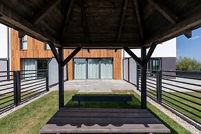 Holiday House Zefir by Renters
