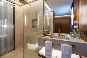 Elcielo Hotel & Restaurant