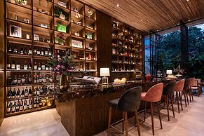 Elcielo Hotel & Restaurant