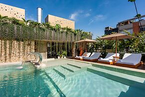 Elcielo Hotel & Restaurant