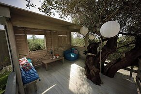Captivating 5br Pool Villa Close Navarino Golf