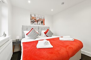 Rochfords Serviced House with 5 Bedrooms