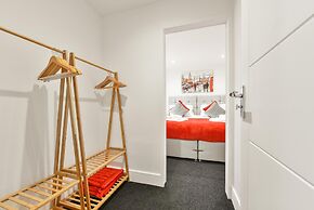 Rochfords Serviced House with 5 Bedrooms