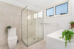 Newcastle Short Stay Apartments - Adamstown Townhouses