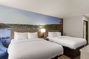 Clarion Pointe on the lake Clarksville-South Hill West