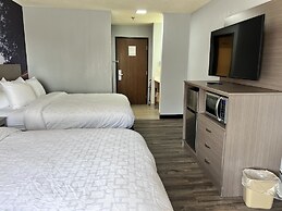 Clarion Pointe on the lake Clarksville-South Hill West