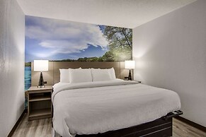 Clarion Pointe on the lake Clarksville-South Hill West