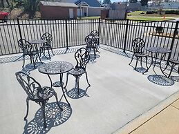 Clarion Pointe on the lake Clarksville-South Hill West