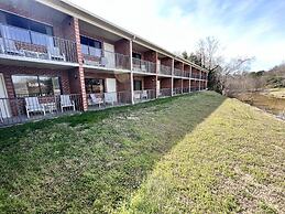 Clarion Pointe on the lake Clarksville-South Hill West