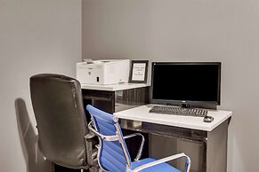 Clarion Pointe on the lake Clarksville-South Hill West