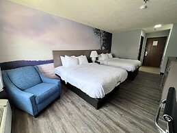 Clarion Pointe on the lake Clarksville-South Hill West