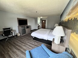 Clarion Pointe on the lake Clarksville-South Hill West