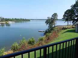 Clarion Pointe on the lake Clarksville-South Hill West