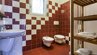 Villa Tiella e Casa Frisa - Shared Pool