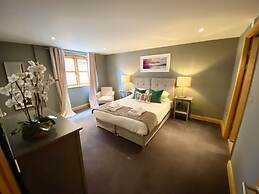 Oxford Penthouse Suite