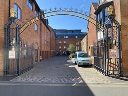 Oxford Penthouse Suite