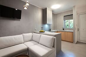 Elisa Seaside Luxury Suite Private hot Tub, Beach