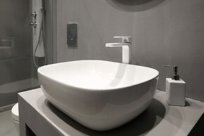 Elisa Seaside Luxury Suite Private hot Tub, Beach