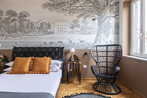 ROMAC - Condotti with terrace