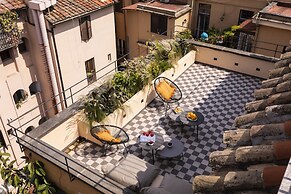 ROMAC - Condotti with terrace