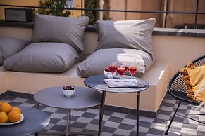 ROMAC - Condotti with terrace