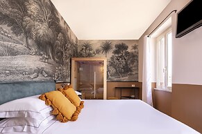 ROMAC - Condotti with terrace