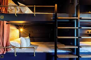 The People - Paris Nation - Hostel