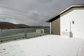 Les Lofts du Lac des Sables by KASANIA