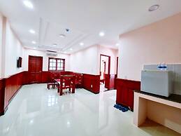 Con Dao Tan Son Nhat Hotel