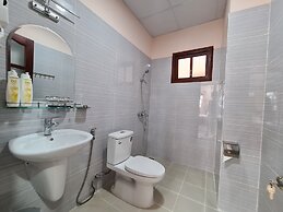 Con Dao Tan Son Nhat Hotel