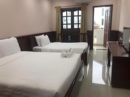 Con Dao Tan Son Nhat Hotel