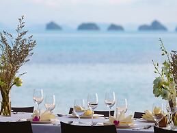 Inasia Beach Villa by Elite Havens