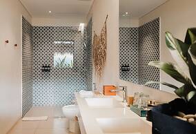 Amber Lombok Beach Resort