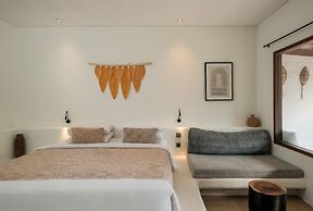 Amber Lombok Beach Resort